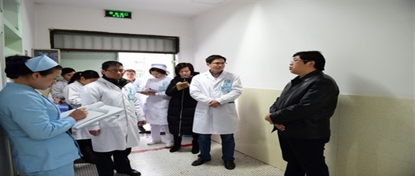 我院完成首例二尖瓣置换+冠状动脉搭桥手术