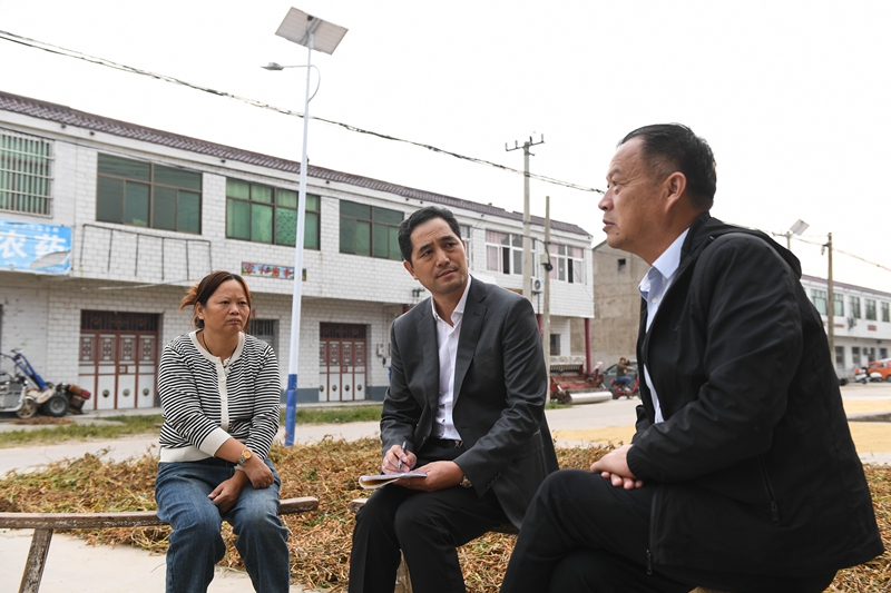 永远在路上
——以习近平同志为核心的党中央引领全面从严治党向纵深推进「相关图片」